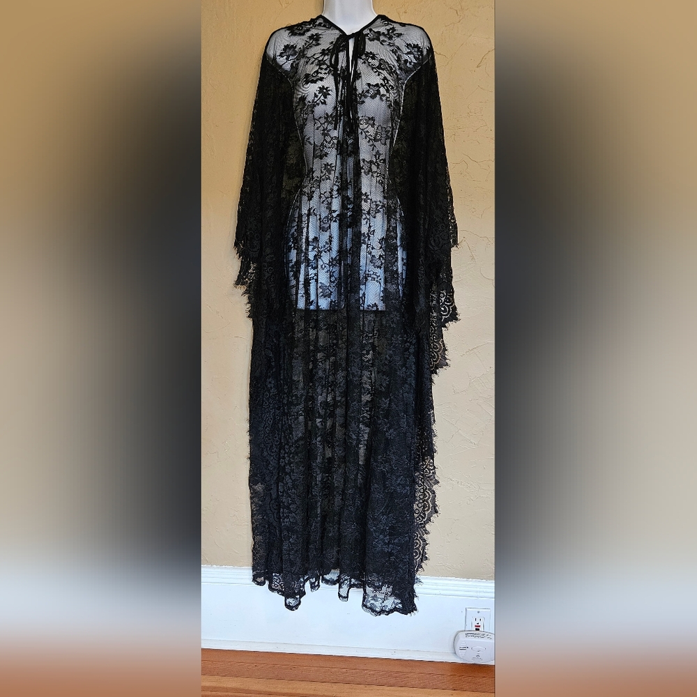 Elegant Black Lace Kimono